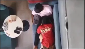 Quay lén nhân tình bú bú cho cô bạn gái nơi công cộng